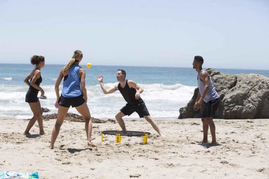 Spikeball un jeu pour la plage